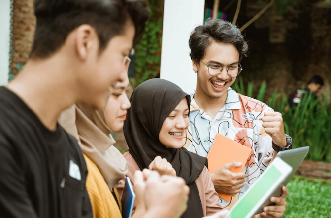 Lebih Dari Sekedar Kuliah: Jelajahi Berbagai Kegiatan dan Kembangkan Potensi Diri