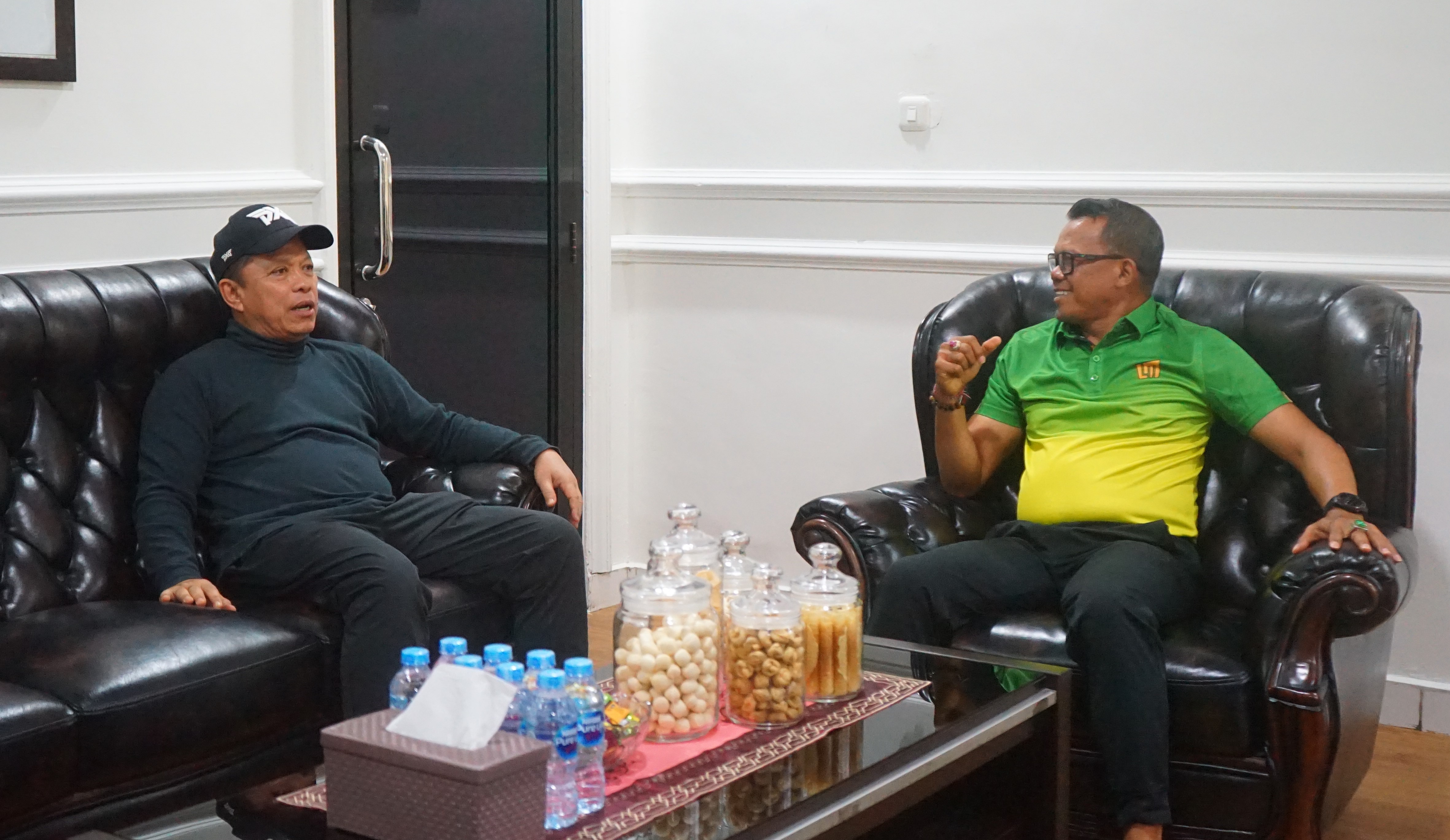 Kakanwil BPN Babel menerima kunjungan kerja dari Kakanwil Kementerian Hukum Babel