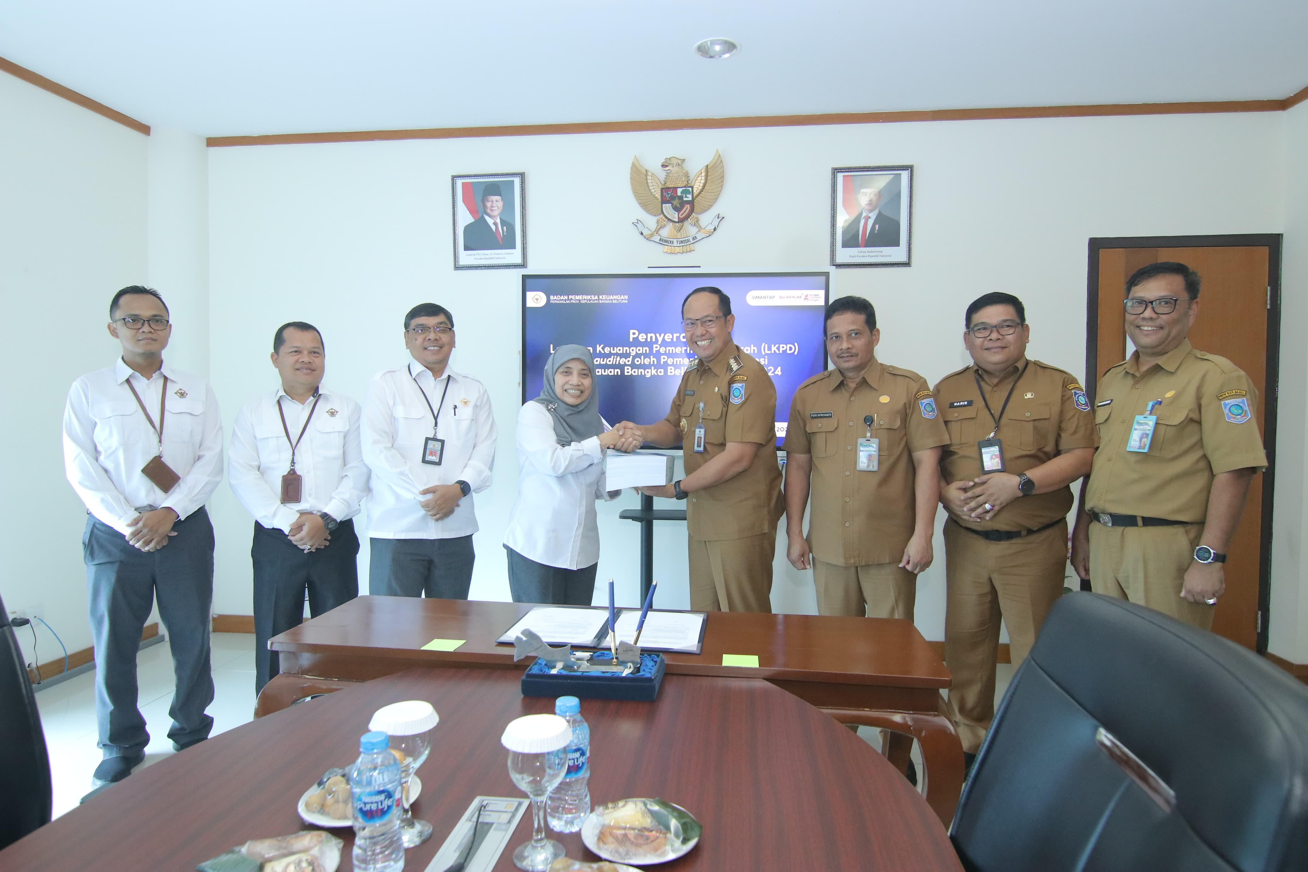 Pj Gubernur Sugito Serahkan LKPD Ke BPK, Komitmen Transparansi Keuangan Daerah