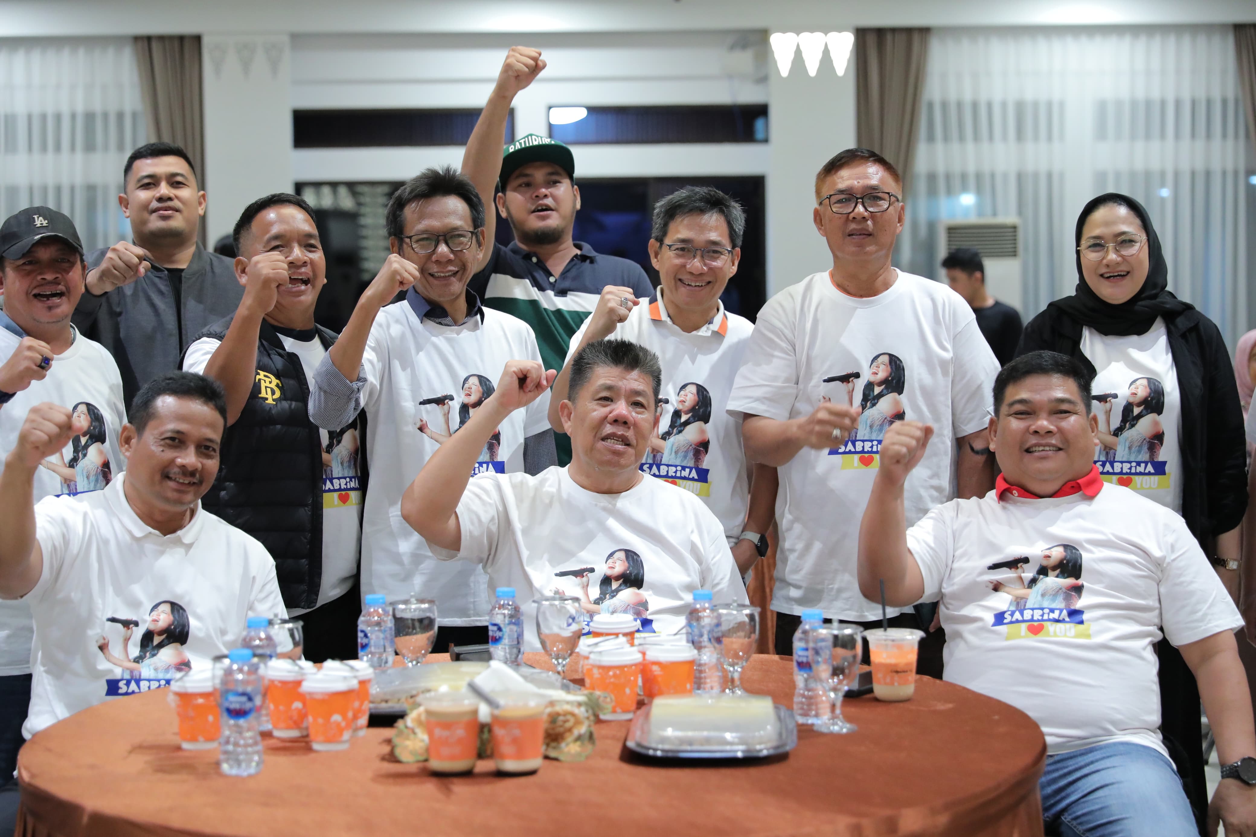 Dukung Shabrina Leanor Menuju Final, Gubernur Hidayat Arsani Nobar Indonesian Idol