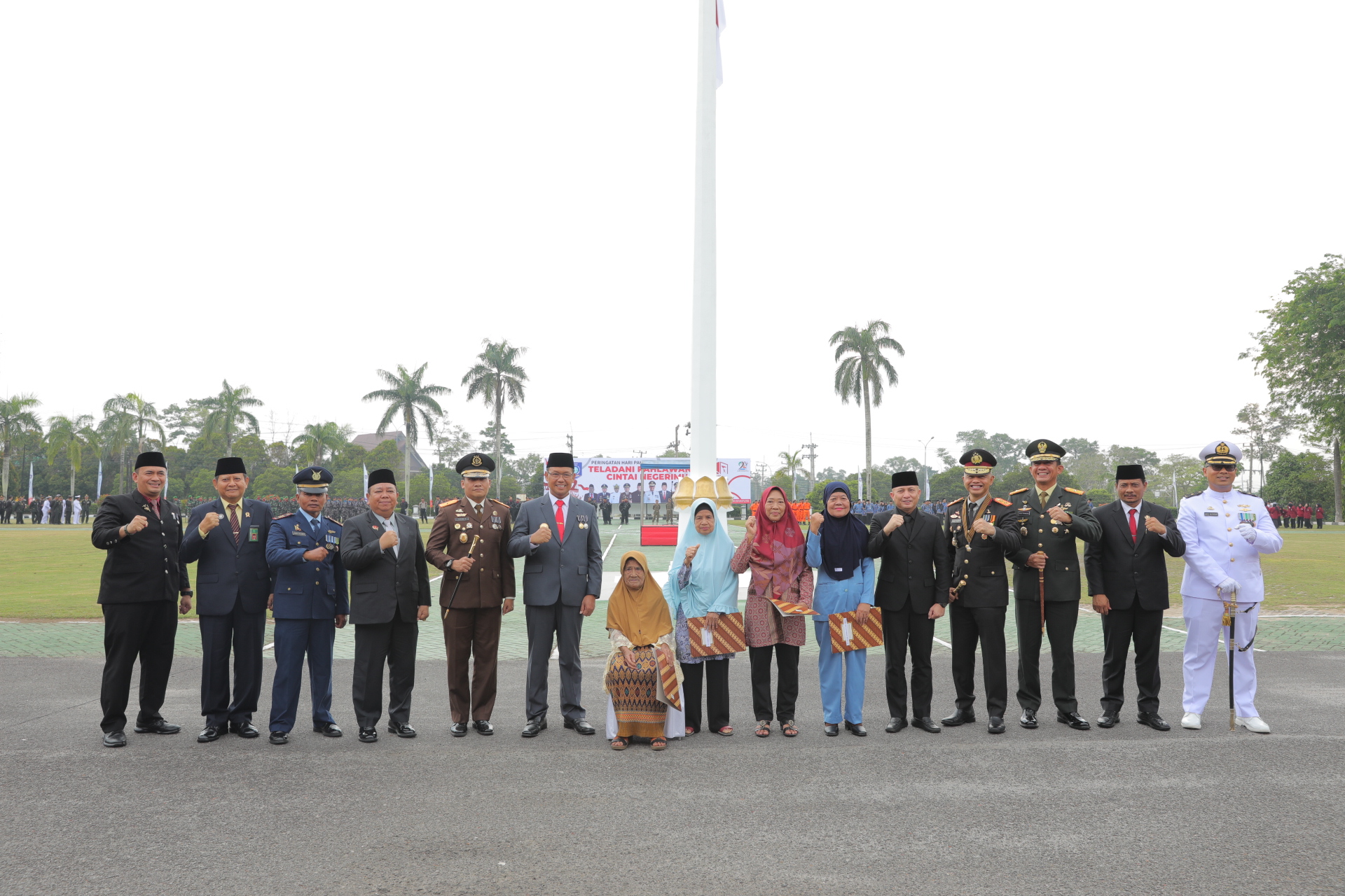 Upacara Bendera Dalam Rangka Peringatan Hari Pahlawan Ke- 79